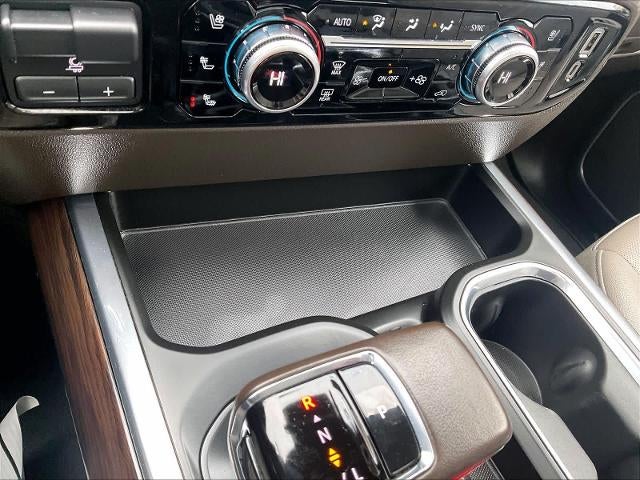 2022 GMC Sierra 1500 Crew Cab Short Box 4-Wheel Drive SLT