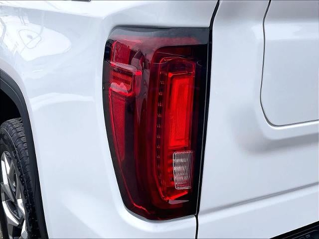 2022 GMC Sierra 1500 Crew Cab Short Box 4-Wheel Drive SLT