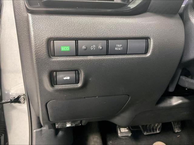 2022 Nissan Sentra SV CVT