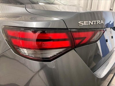 2022 Nissan Sentra SV CVT