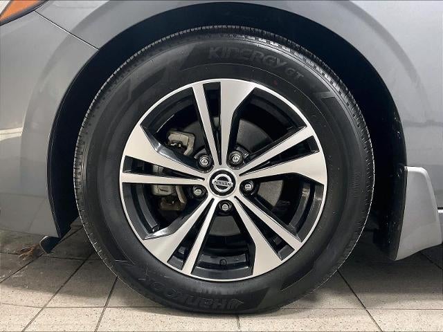 2022 Nissan Sentra SV CVT