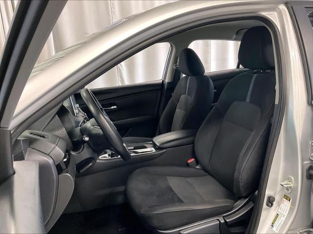 2023 Nissan Sentra SV CVT