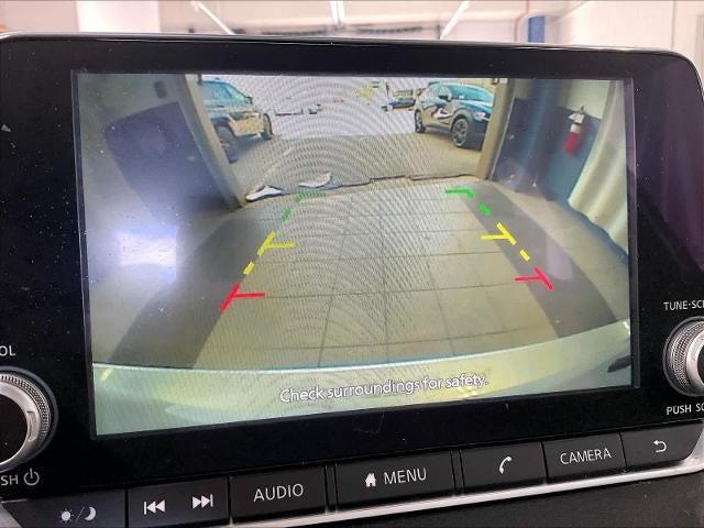 2023 Nissan Sentra SV CVT