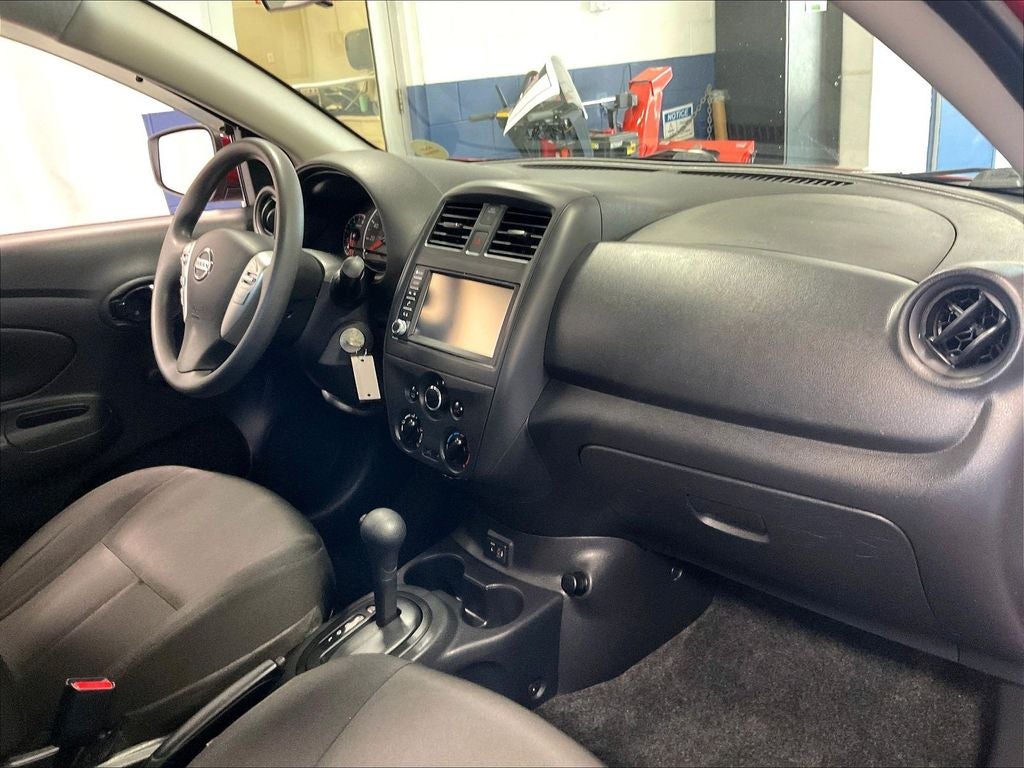 2019 Nissan Versa 1.6 S Plus