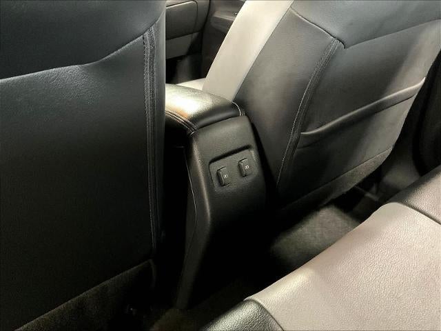 2023 Nissan Kicks SR FWD