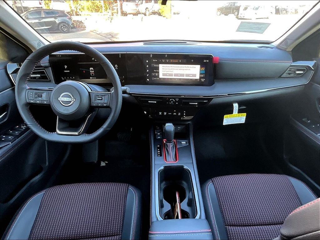 2025 Nissan Kicks SR