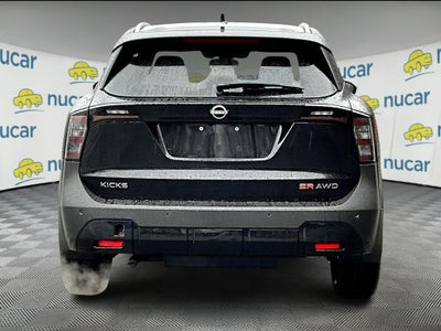 2025 Nissan Kicks SR