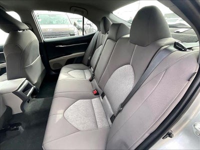 2022 Toyota Camry LE Auto (SE)