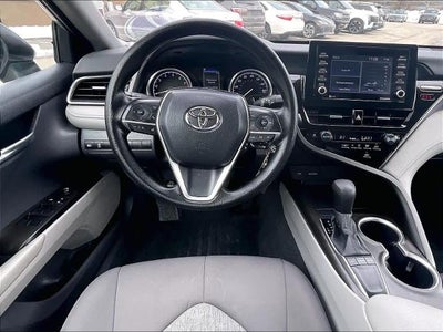 2022 Toyota Camry LE Auto (SE)
