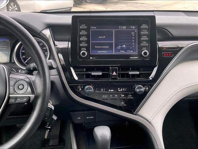 2022 Toyota Camry LE Auto (SE)