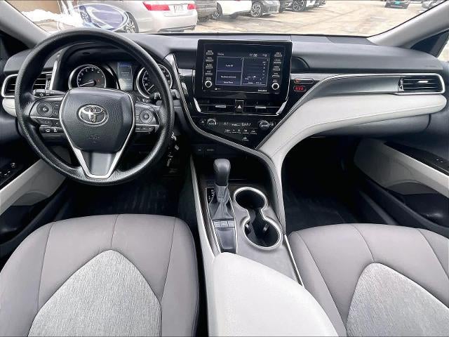 2022 Toyota Camry LE Auto (SE)