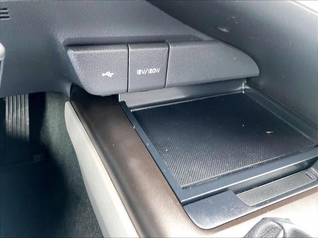 2022 Toyota Camry LE Auto (SE)