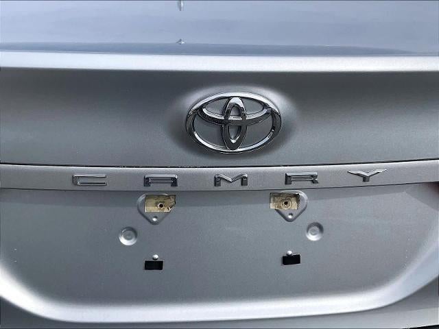 2022 Toyota Camry LE Auto (SE)