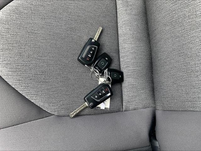 2022 Toyota Camry LE Auto (SE)