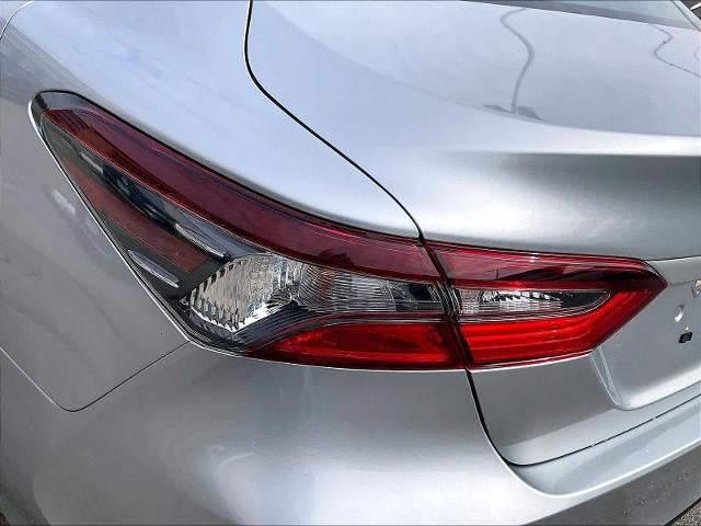 2022 Toyota Camry LE Auto (SE)