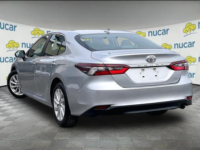 2022 Toyota Camry LE Auto (SE)