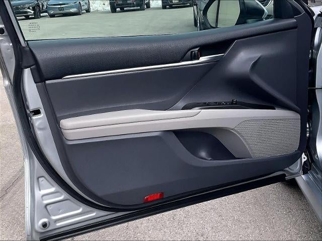 2022 Toyota Camry LE Auto (SE)