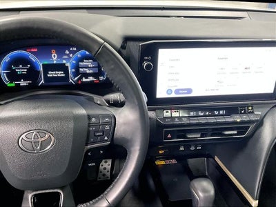 2025 Toyota Camry XSE (Natl)