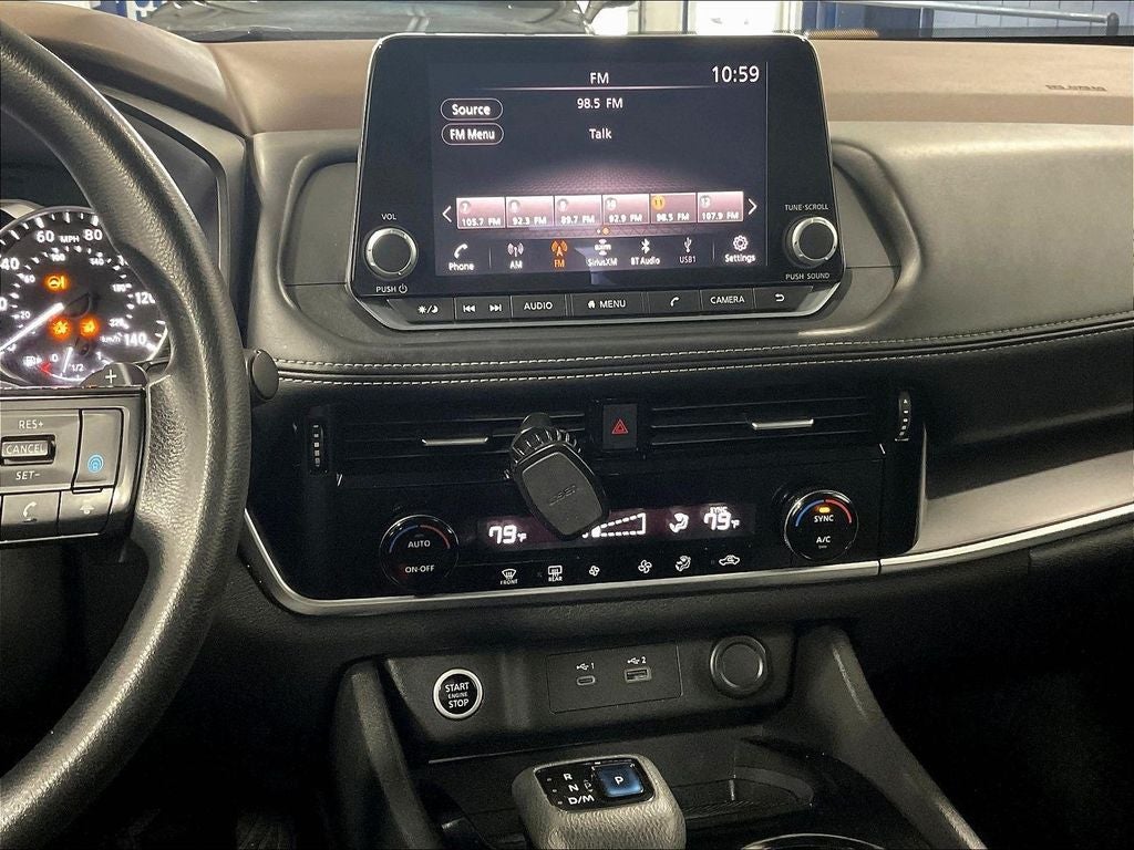 2022 Nissan Rogue SV