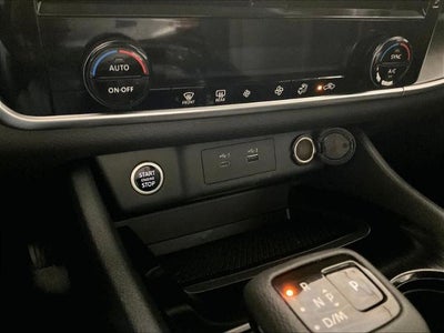 2023 Nissan Rogue AWD SV *Ltd Avail*