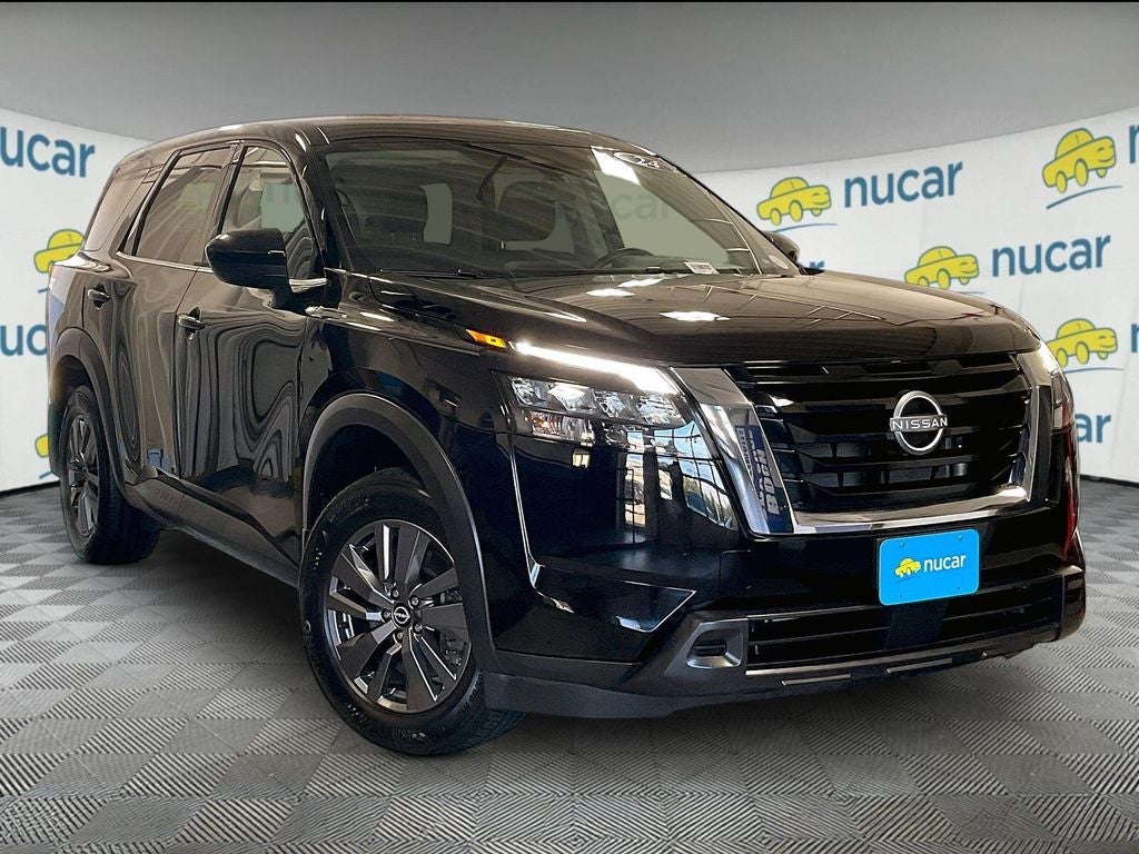 2024 Nissan Pathfinder S