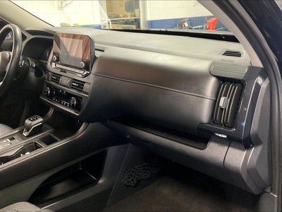 2024 Nissan Pathfinder S