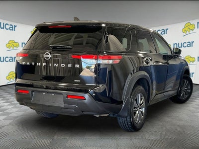2024 Nissan Pathfinder S