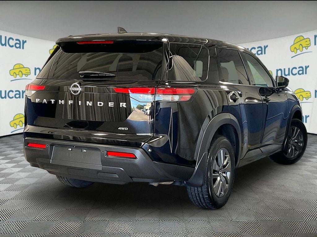2024 Nissan Pathfinder S