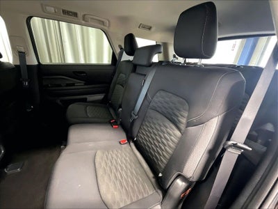 2024 Nissan Pathfinder S