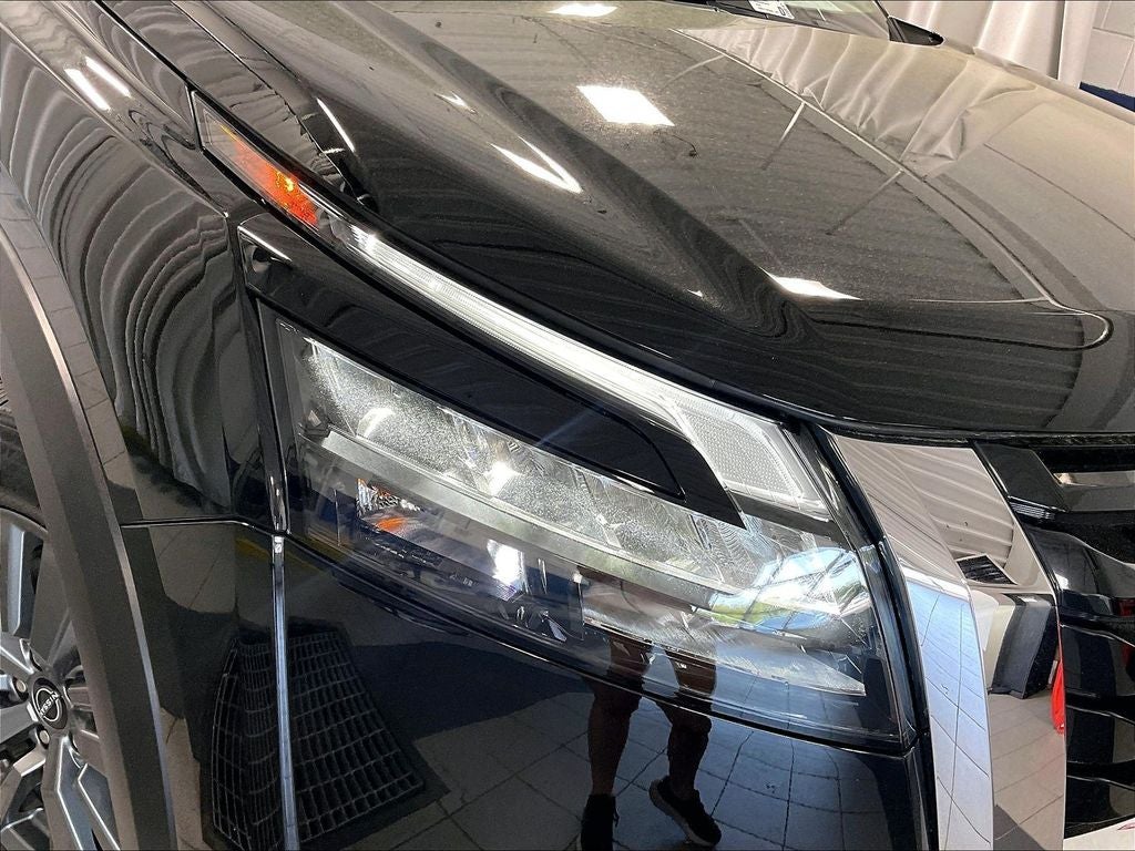 2024 Nissan Pathfinder S