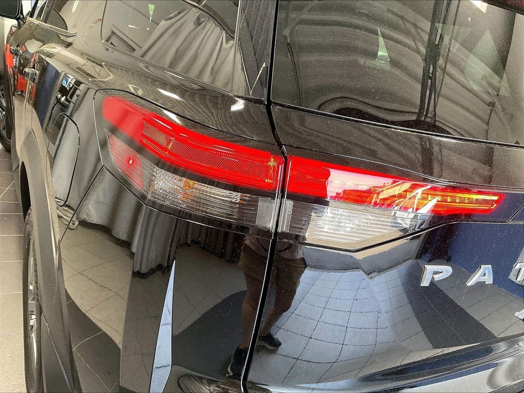 2024 Nissan Pathfinder S