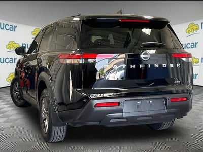 2024 Nissan Pathfinder S