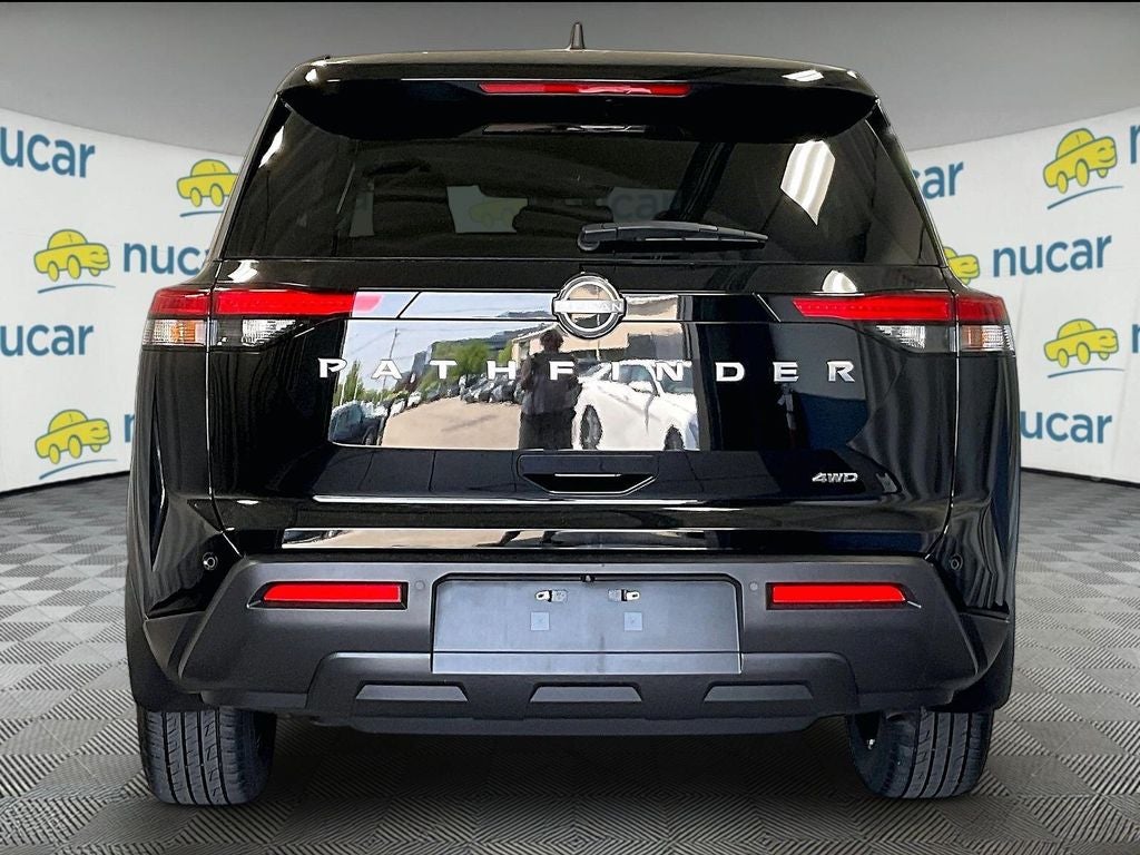 2024 Nissan Pathfinder S