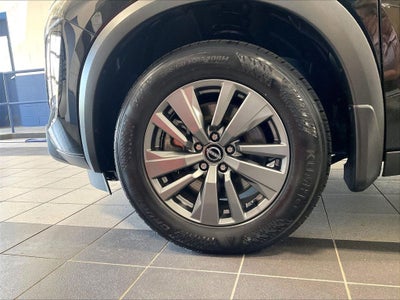 2024 Nissan Pathfinder S