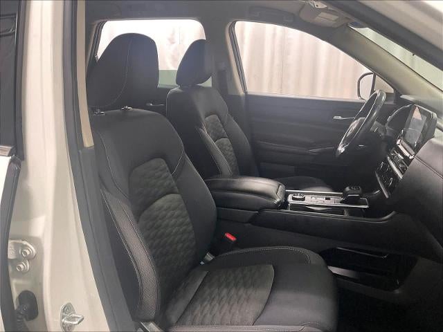 2022 Nissan Pathfinder SV 4WD