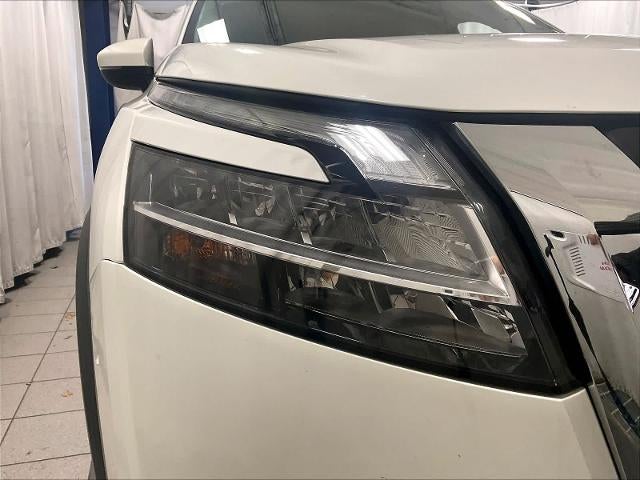 2022 Nissan Pathfinder SV 4WD