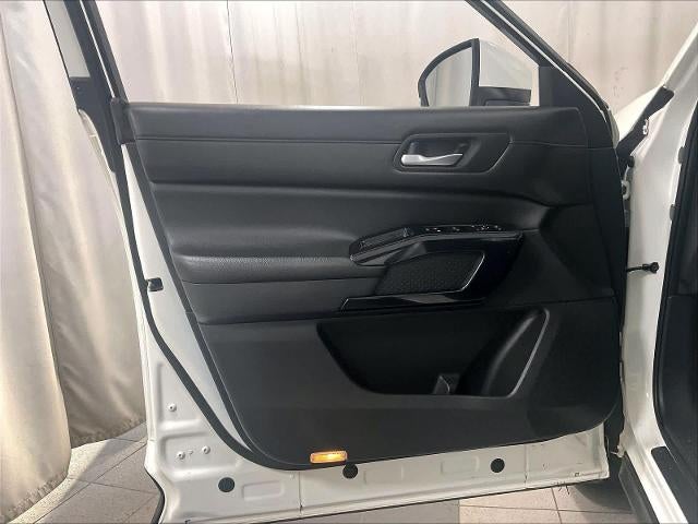 2022 Nissan Pathfinder SV 4WD