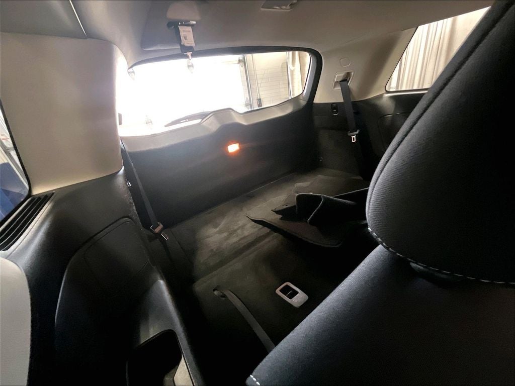 2023 Nissan Pathfinder SV