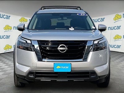 2023 Nissan Pathfinder SV