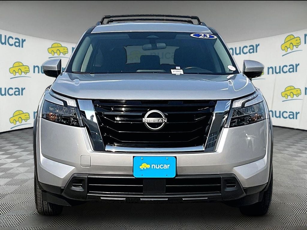 2023 Nissan Pathfinder SV
