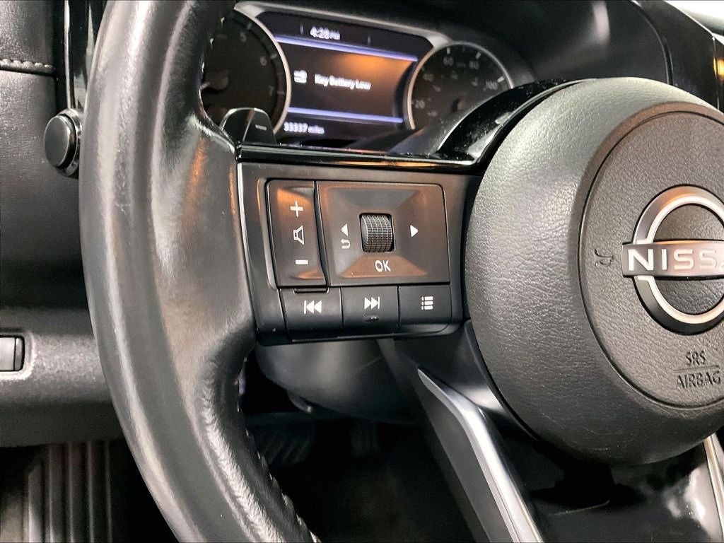 2023 Nissan Pathfinder SV