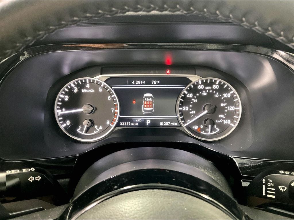 2023 Nissan Pathfinder SV