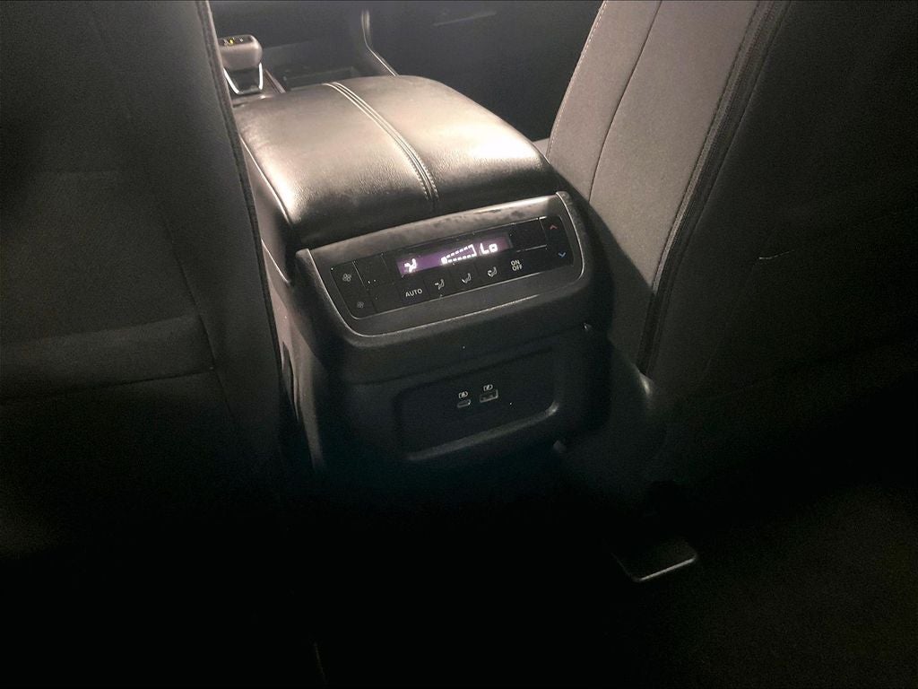 2023 Nissan Pathfinder SV