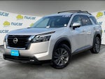 2023 Nissan Pathfinder SV
