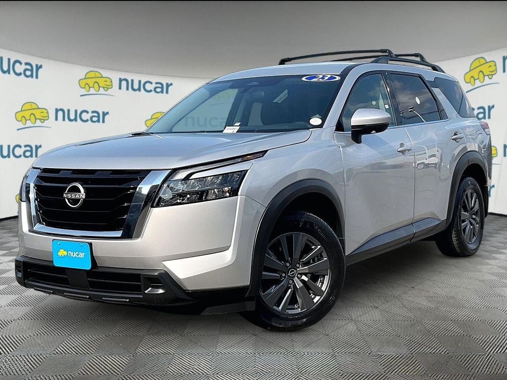 2023 Nissan Pathfinder SV