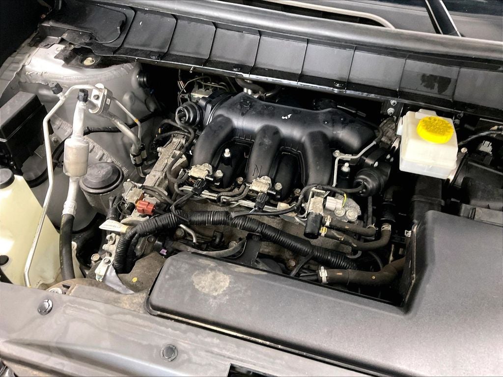 2023 Nissan Pathfinder SV