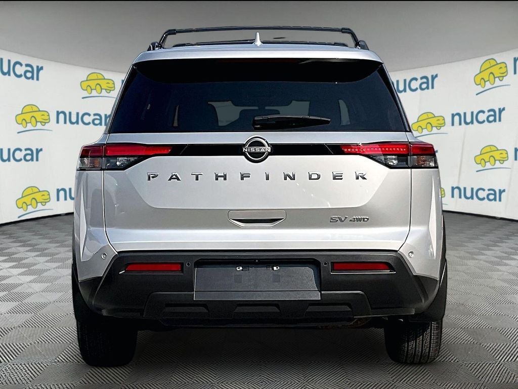 2023 Nissan Pathfinder SV