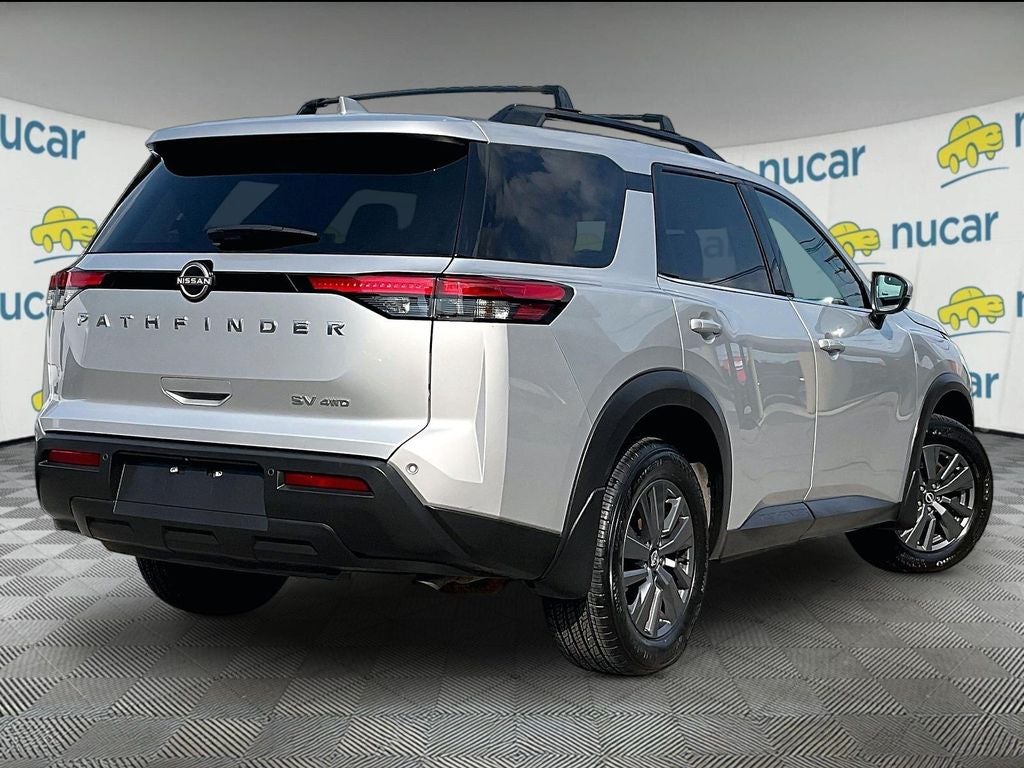 2023 Nissan Pathfinder SV