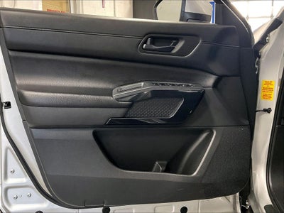 2023 Nissan Pathfinder SV