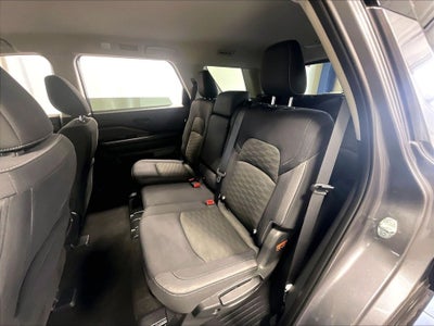 2023 Nissan Pathfinder SV